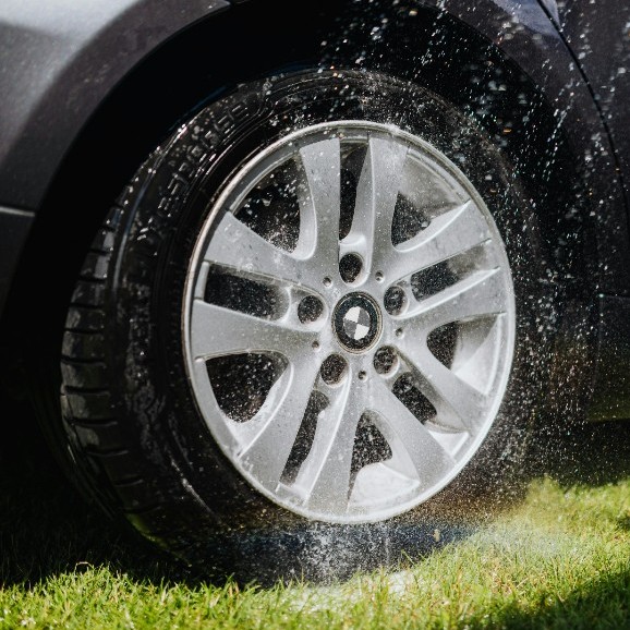 car-washing